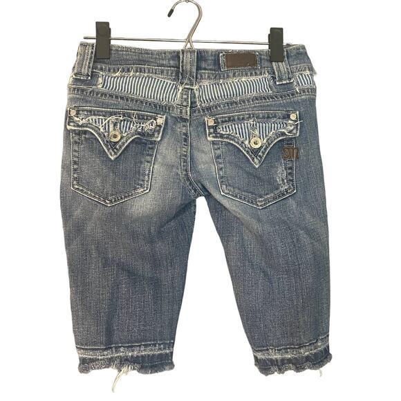 Miss Me Blue Seville Fringe Bermuda Stripe Detail Denim Jean Shorts Women Sz 27 - Picture 2 of 16